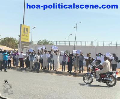 hoa-politicalscene.com/invitation-1-hoas-friends83.html - People in Sudan demonstrating in front of Kober prison to free prisoners of conscious.